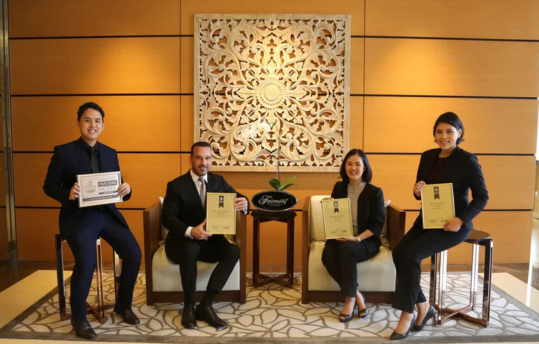 hotel fairmont jakarta raih penghargaan internasional