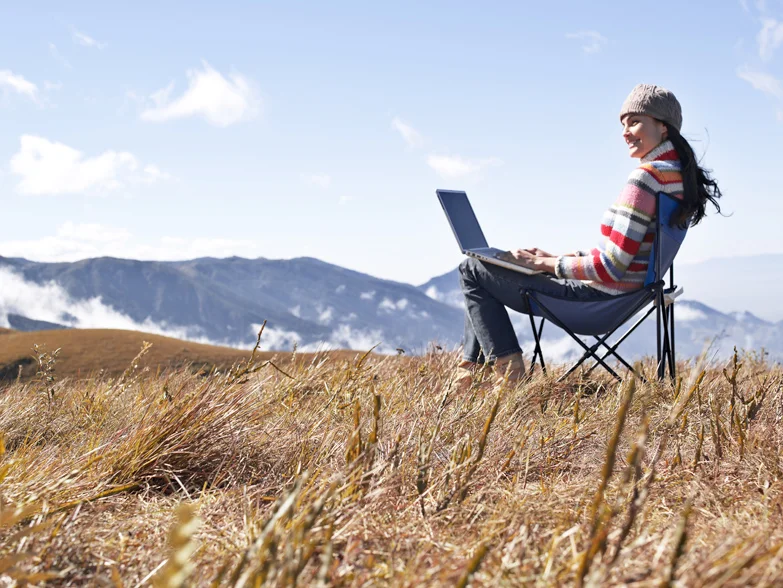 gaji travel writer